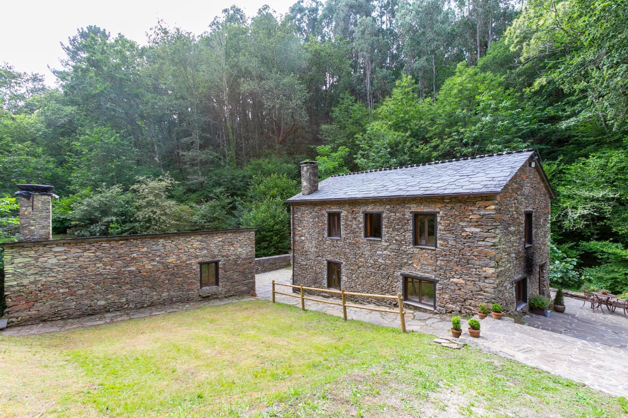 Casas Del Molino - Muinos Do Mainzoso Turismo Rural Paderne Eksteriør bilde